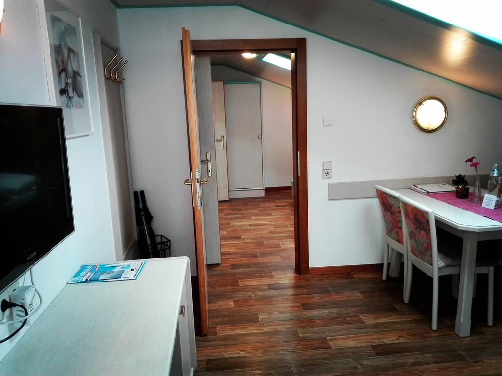 厄茨Haus Monika公寓 外观 照片
